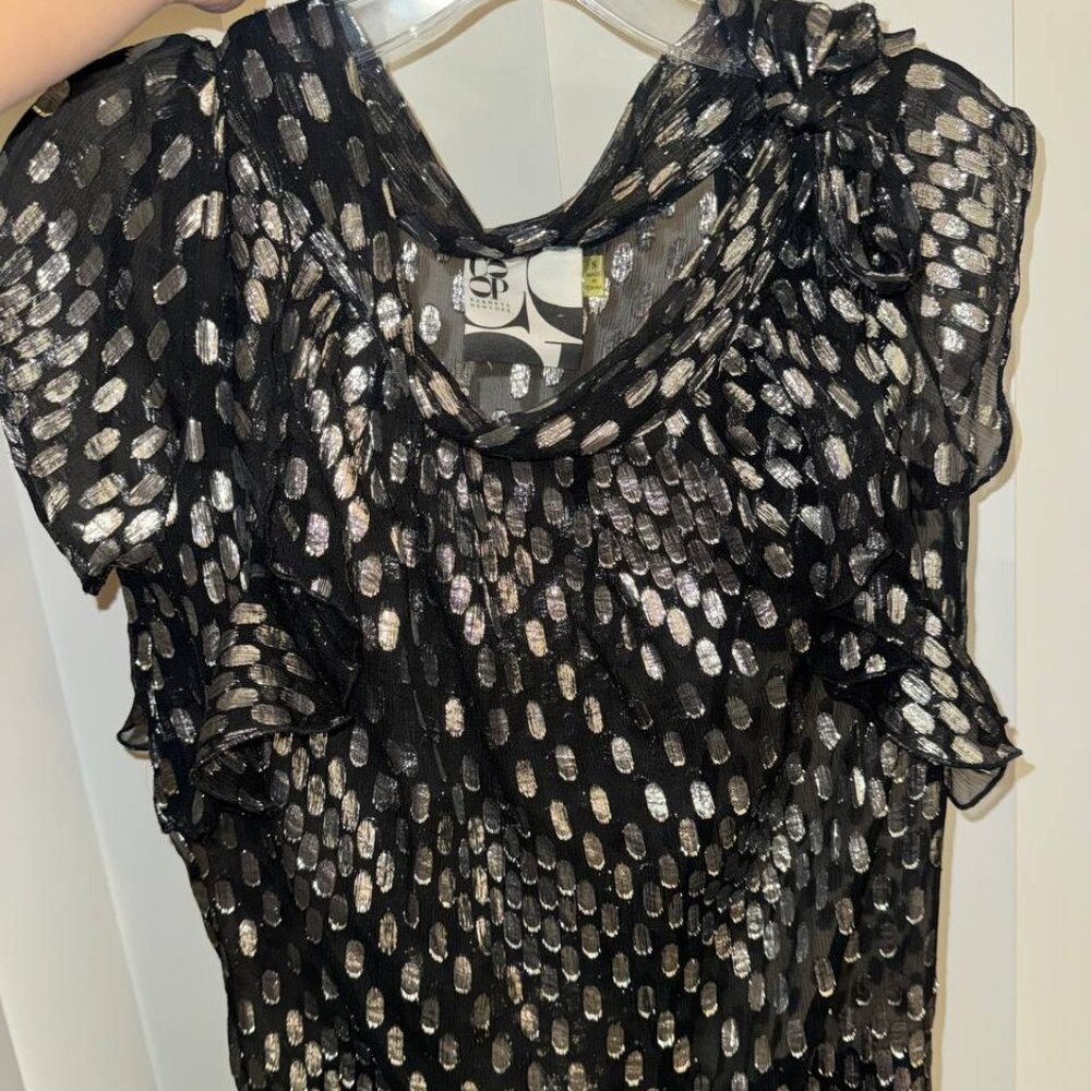 shiny top